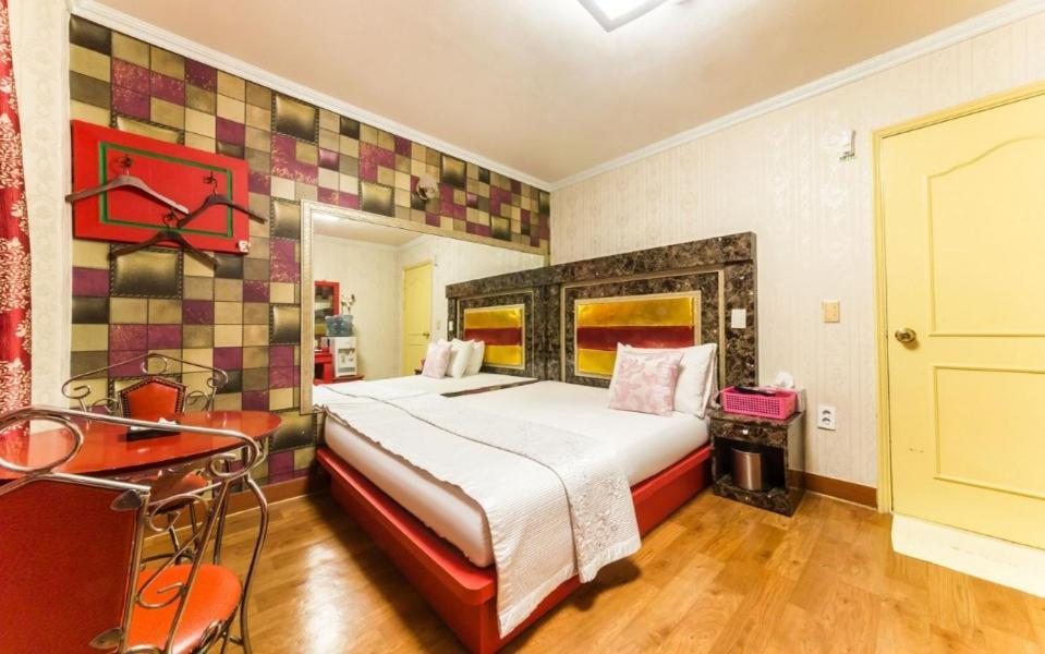 Feel Motel Pocheon Exterior photo